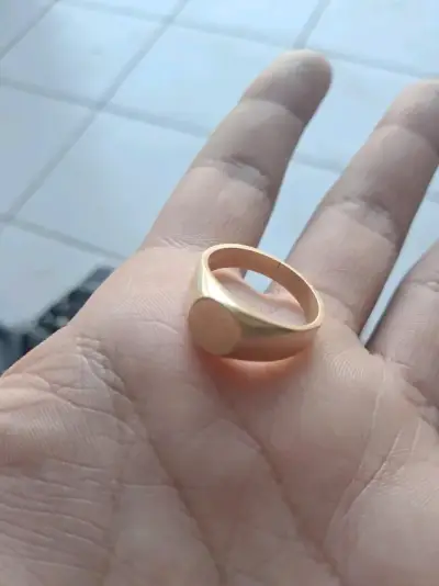 Anillo sello dorado 18k - miniatura 1