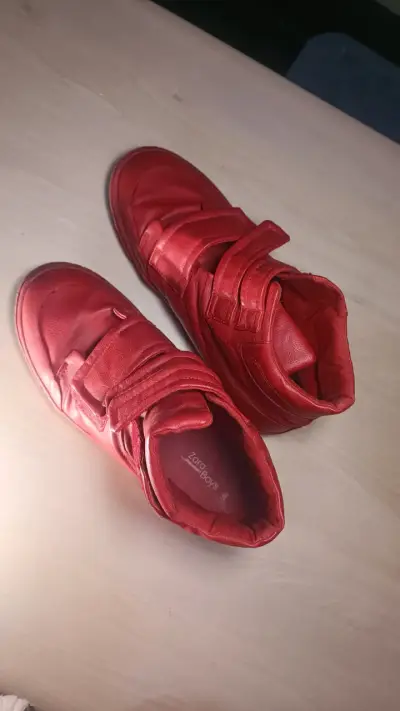 Zapatillas rojas ZARA - miniatura 5