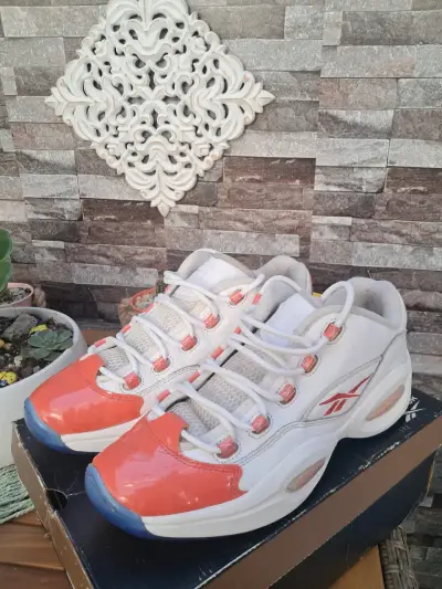 Zapatillas Reebok blancas y rojas - miniatura 2