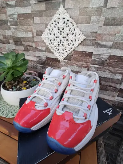 Zapatillas Reebok blancas y rojas - miniatura 3