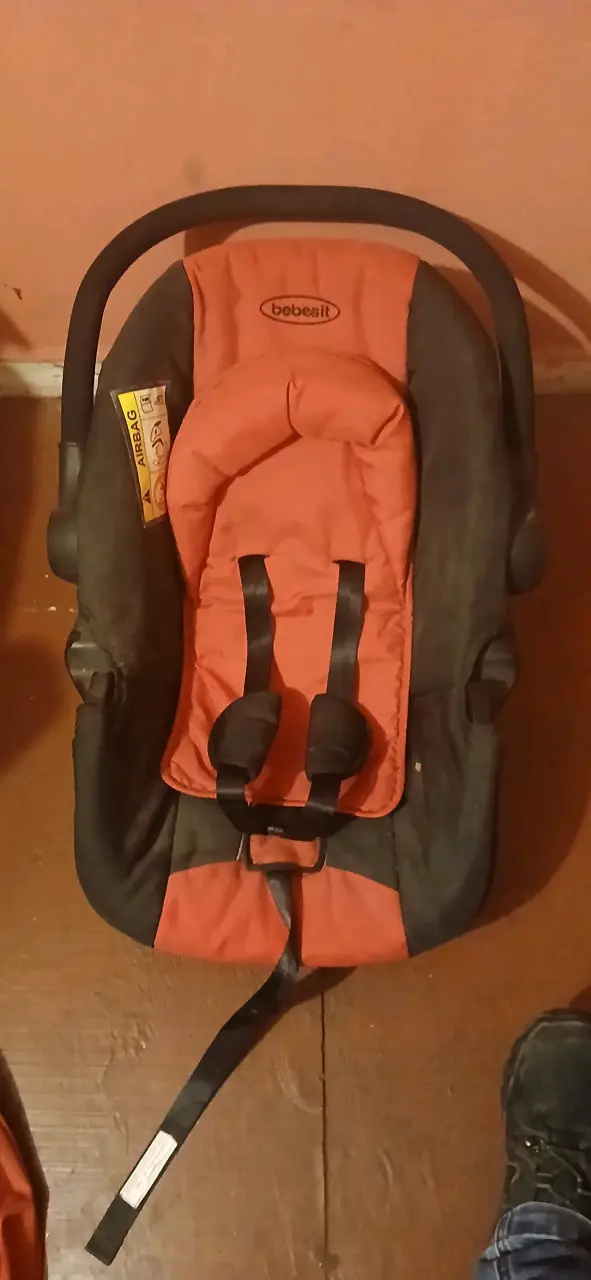 Silla de auto para bebé Bebesit - 2