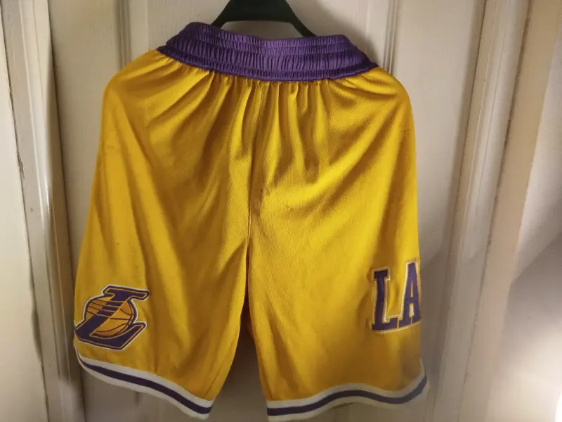 Shorts deportivos amarillos LA - 1