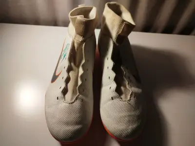 Zapatillas fútbol blancas Nike - miniatura 2