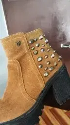 Botines marrones con tachuelas - 5