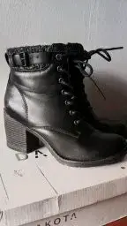 Botines de cuero negro con taco - miniatura 1