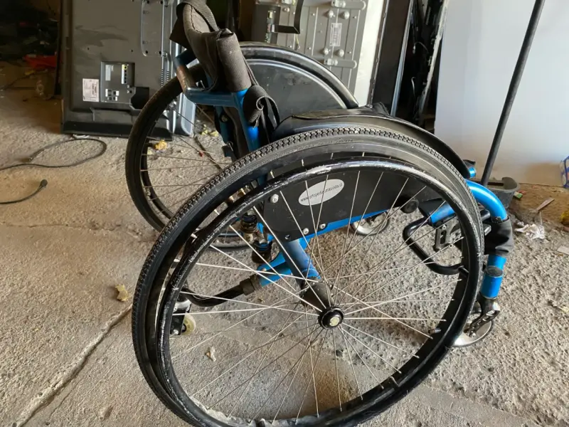 Silla de ruedas deportiva usada - 5