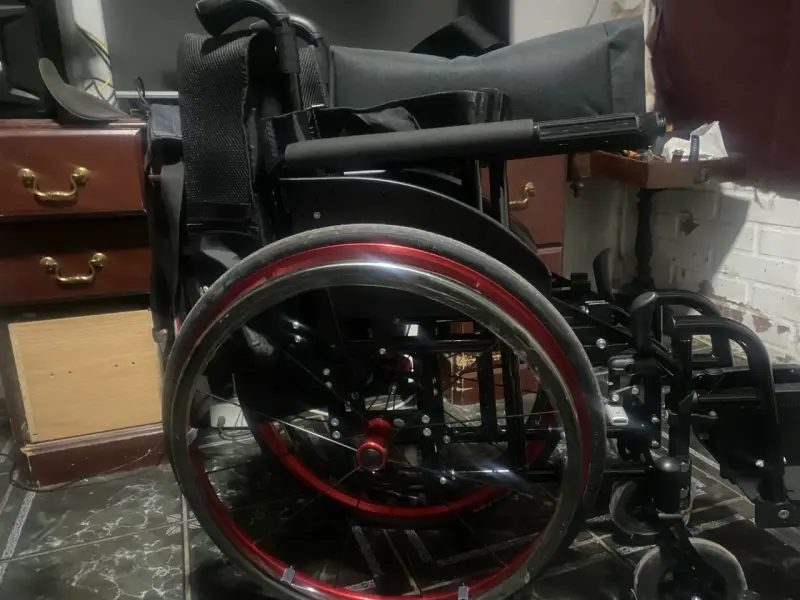 Silla de ruedas activa deportiva plegable - 6