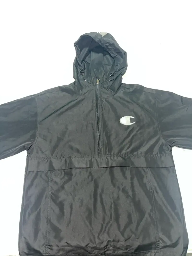 Chaqueta cortavientos negra champion - 1