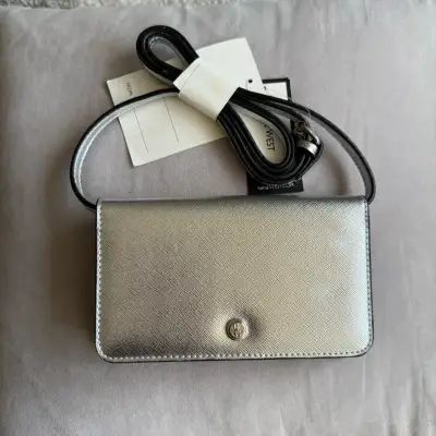 Cartera plateada Nine West nueva - miniatura 2