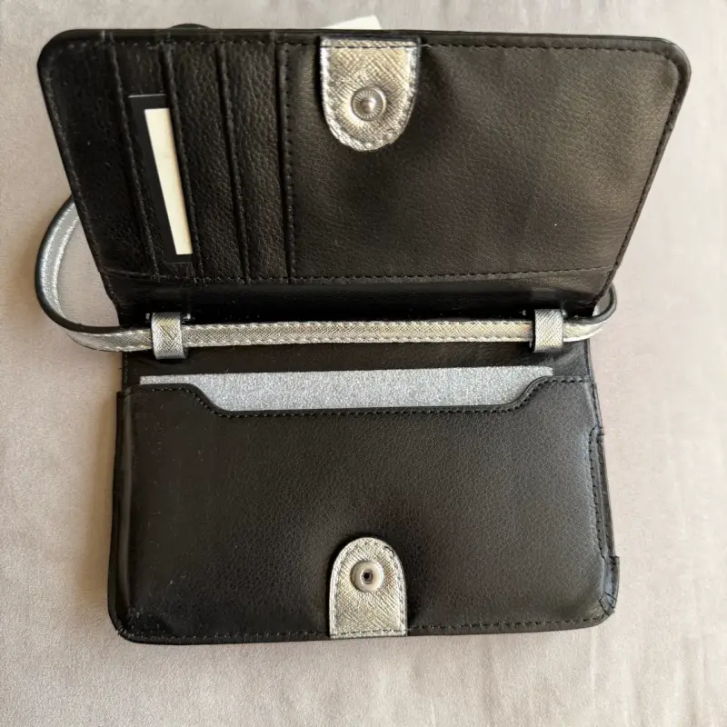 Cartera plateada Nine West nueva - 3