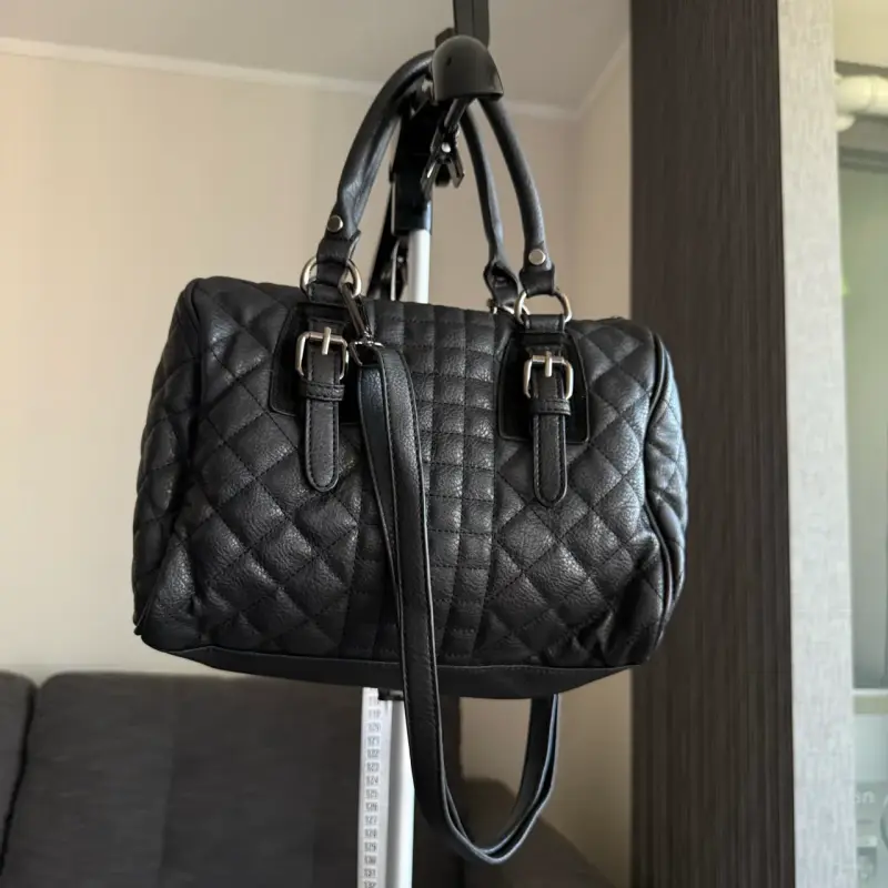 Bolso negro acolchado Basement - 2