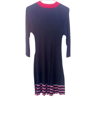 Vestido negro con detalles rojos - miniatura 3