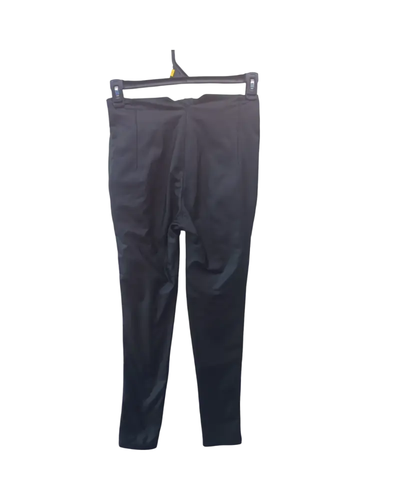 Pantalon negro de cuerina - 3
