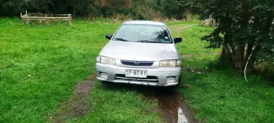 Auto sedan usado - miniatura 2