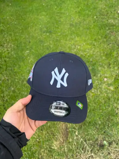 Gorra NY negro ajustable - miniatura 1