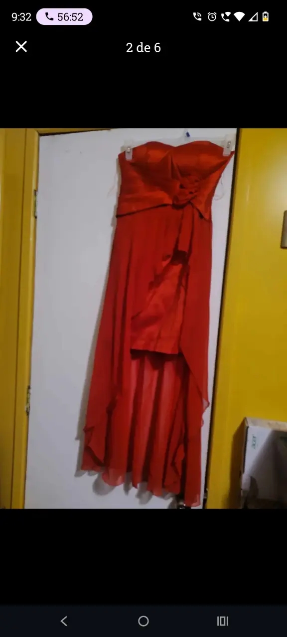 Vestido rojo sin tirantes elegante y vestido azul - 2