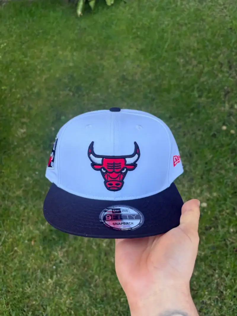Gorra snapback con logo Chicago - 1