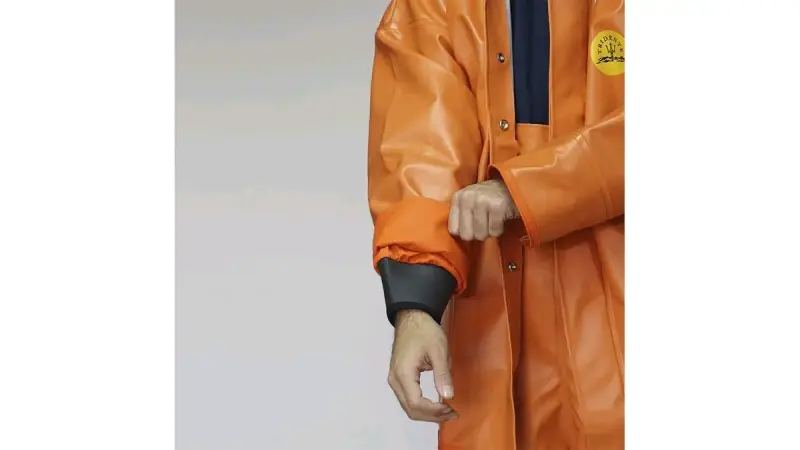 Traje impermeable engomado - 3