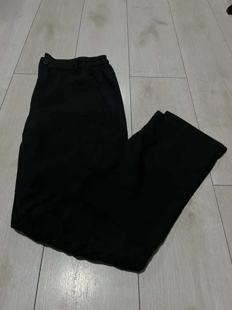 Pantalón negro The North Face - 2