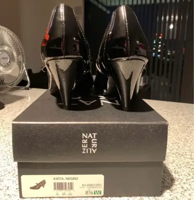 Zapatos de charol negro Naturalizer - miniatura 3