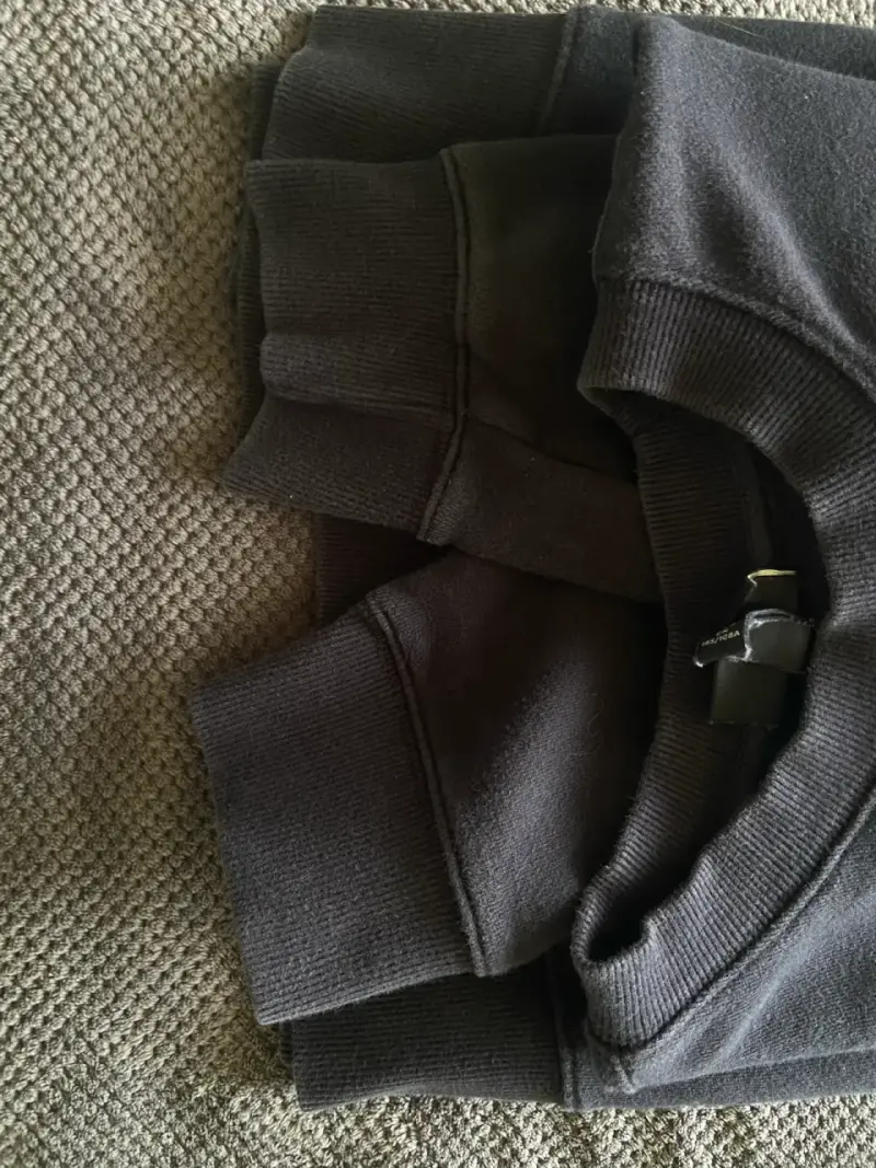 Polerón negro con estampado de cine - 5