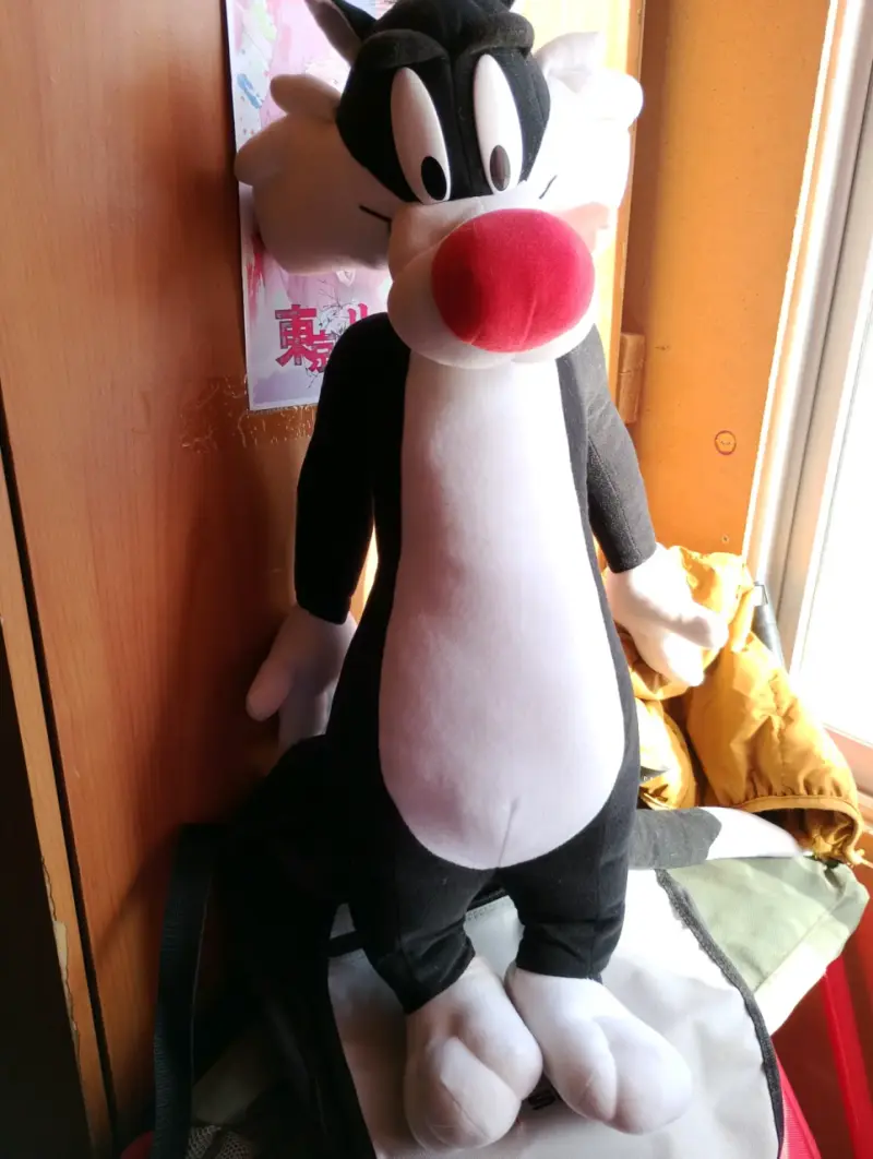 Peluche gigante gato negro y blanco - 1