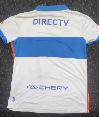 Camiseta futbol blanca y azul - miniatura 2