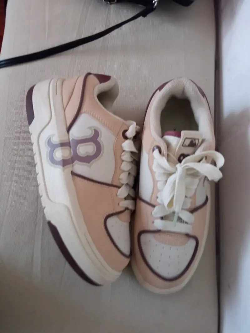 Zapatillas deportivas beige 2 usos originales - 1