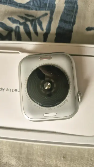 Apple Watch SE GEN2 con caja original - miniatura 3
