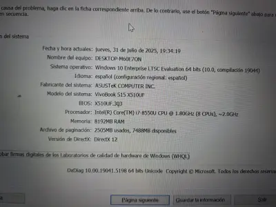 Laptop plateada con pantalla - miniatura 4