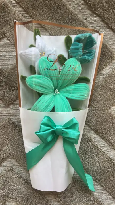 Ramo de flores de tela - miniatura 2