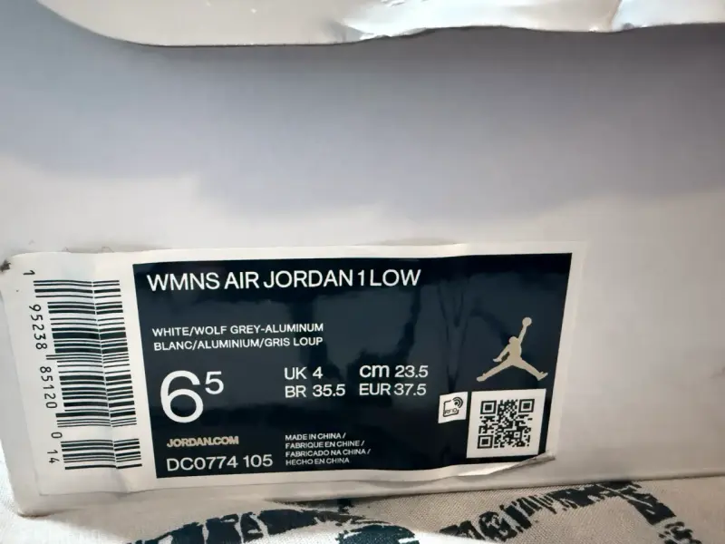 Zapatillas Air Jordan blancas y negras - 5