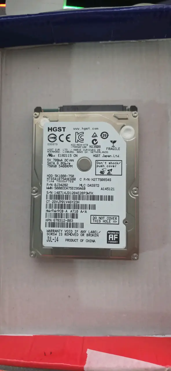Disco duro HGST 750GB