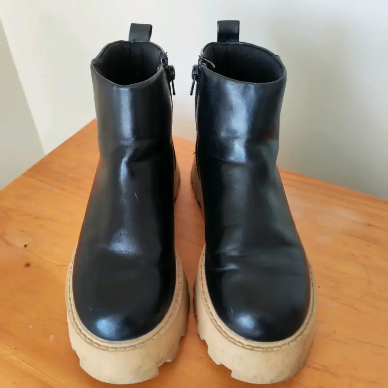 Botines de cuero negro - 1