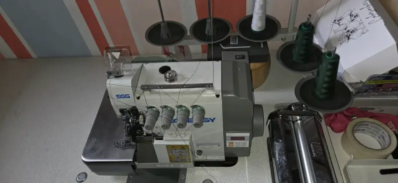 Máquina de coser industrial overlock - 2