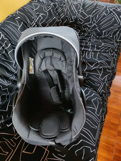 Silla de auto para bebé beige - miniatura 6