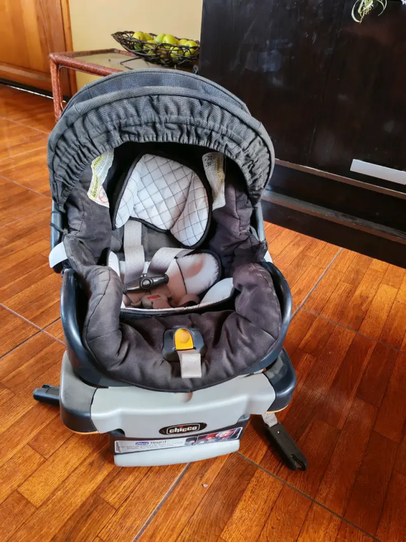 Silla infantil Chicco negra - 3