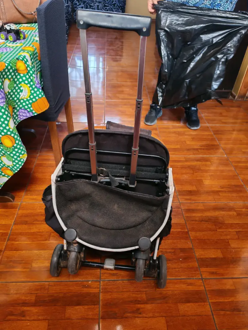 Coche de paseo plegable gris - 5