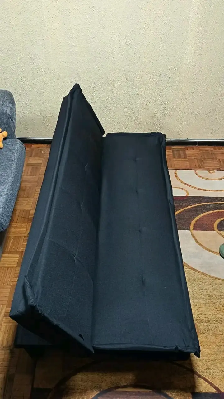 Sofá cama negro plegable - 1