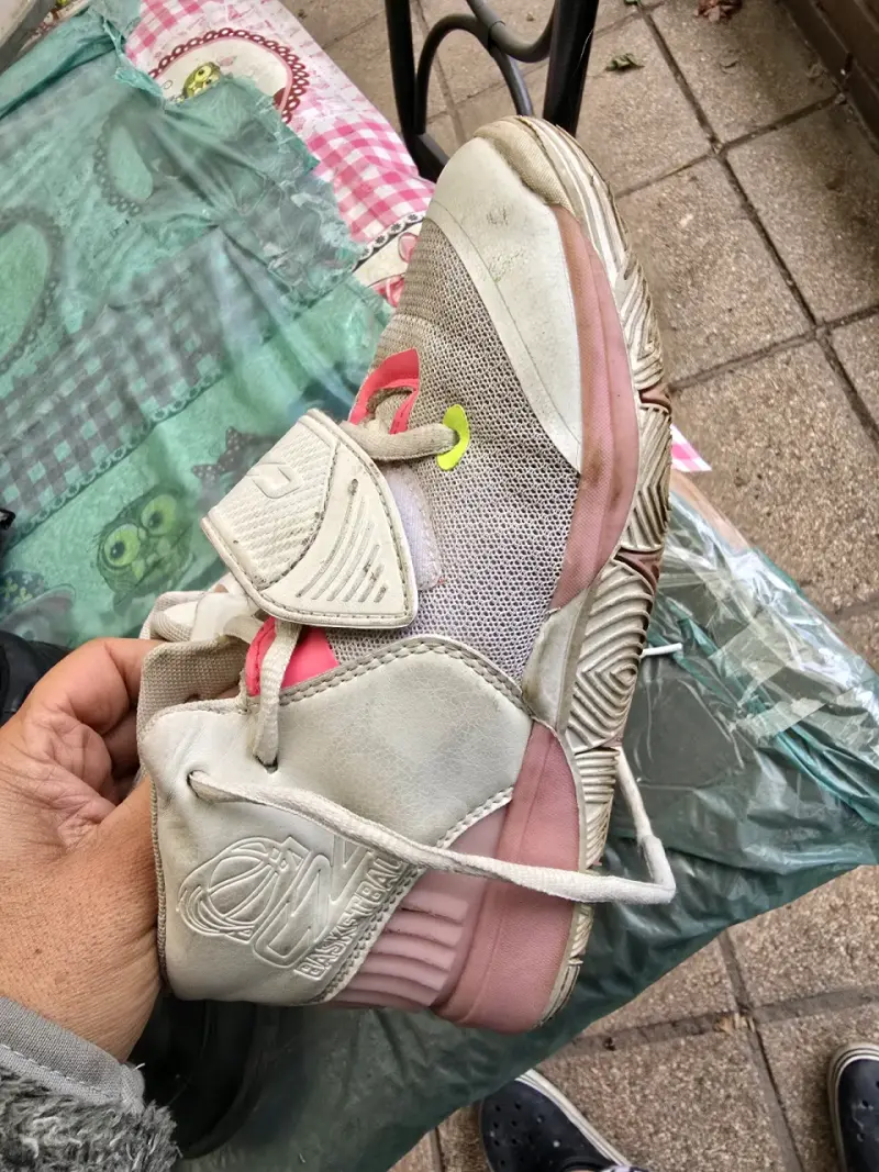 Zapatillas deportivas blancas rosas - 2