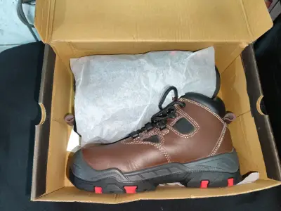 Botas de seguridad Treck nuevas - miniatura 2