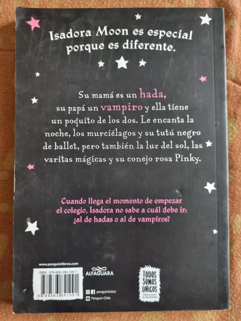 Libro Isadora Moon va al colegio - 2