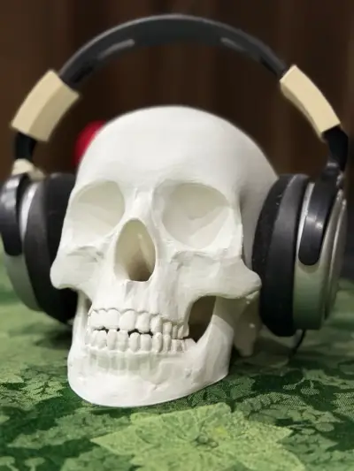 Calavera decorativa de filamento pla en 3D - miniatura 4
