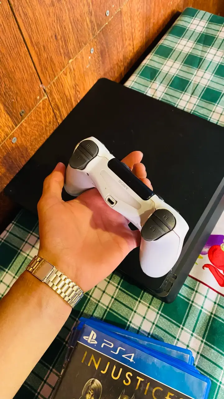 PS4 Slim 1TB en excelente estado 🎮✅ - 3