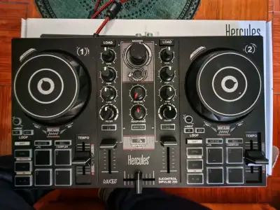 Controlador DJ Hercules Inpulse 200 - miniatura 2