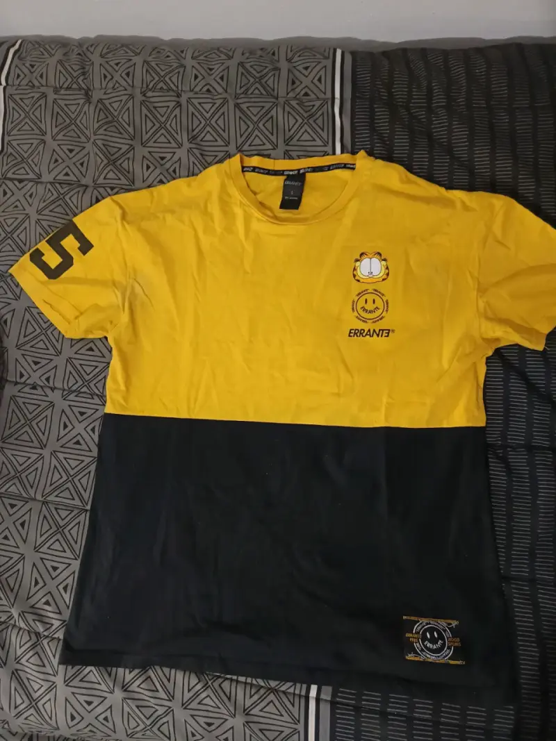 Polera ERRANTExGarfield