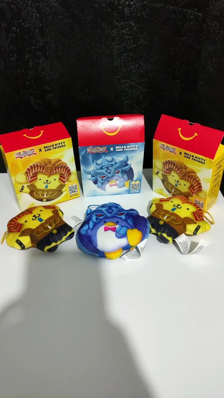 Mc Donalds Sanrio Yu-Gi-Oh! Hello Kitty - 2