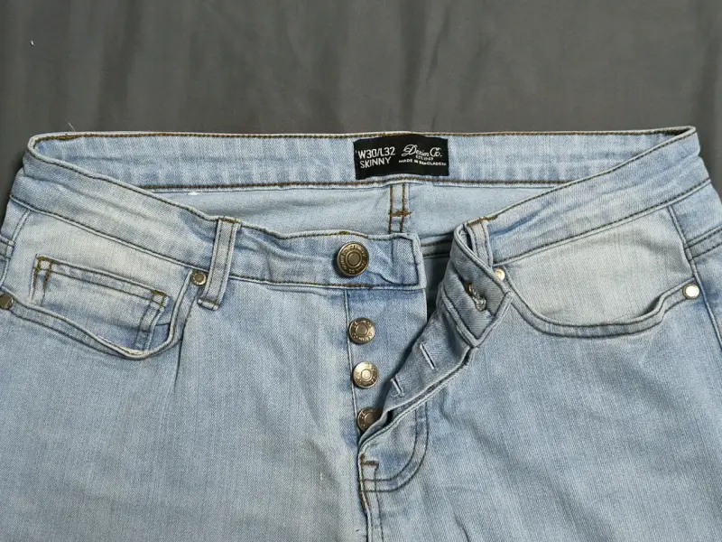Jeans celestes desgastados - 2