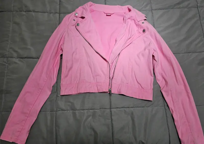 Chaqueta rosada con cierre - 1