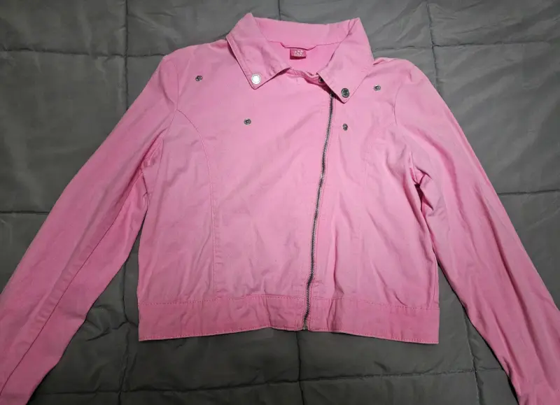 Chaqueta rosada con cierre - 2